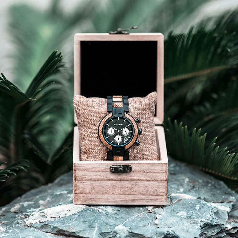 Bold Black Chronograph Watch With Modren Style
